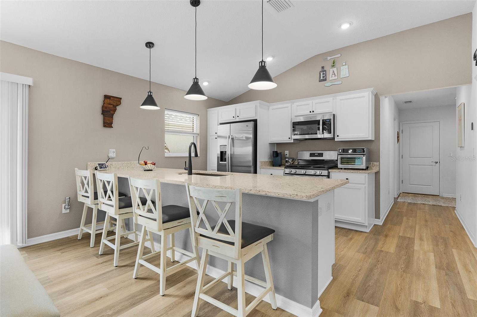VILLAGES/SOUTHERN OAKS UN 213 - Residential