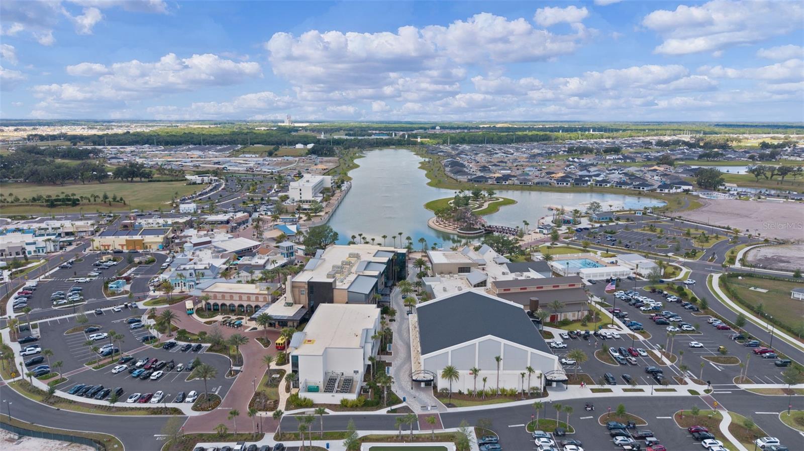 VILLAGES/SOUTHERN OAKS UN 213 - Residential