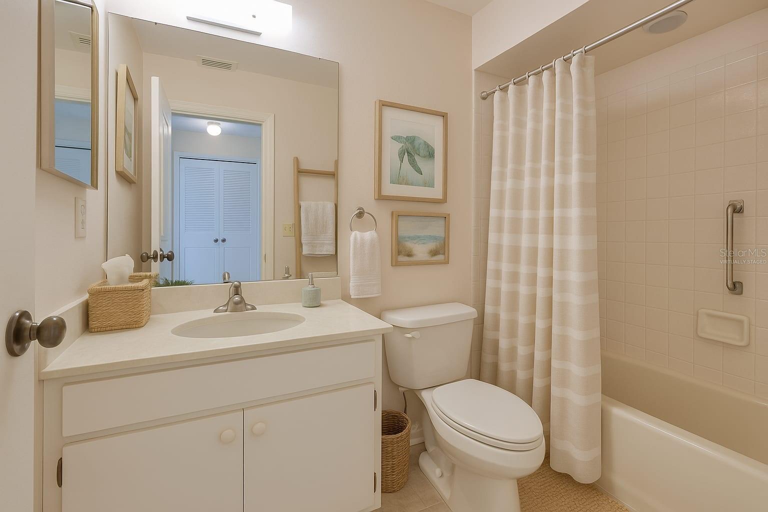 LANCASTER II CONDO - Residential