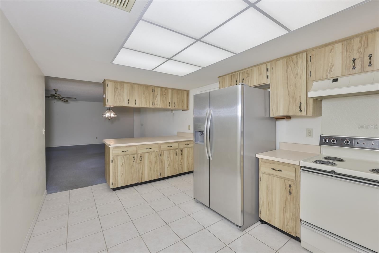 LANCASTER II CONDO - Residential