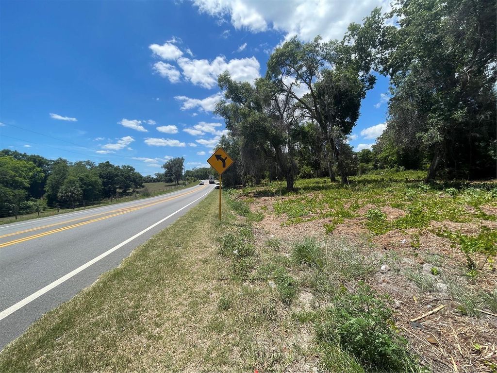 Photo of County Road 42, Umatilla, FL 32784 (MLS # G5113276)