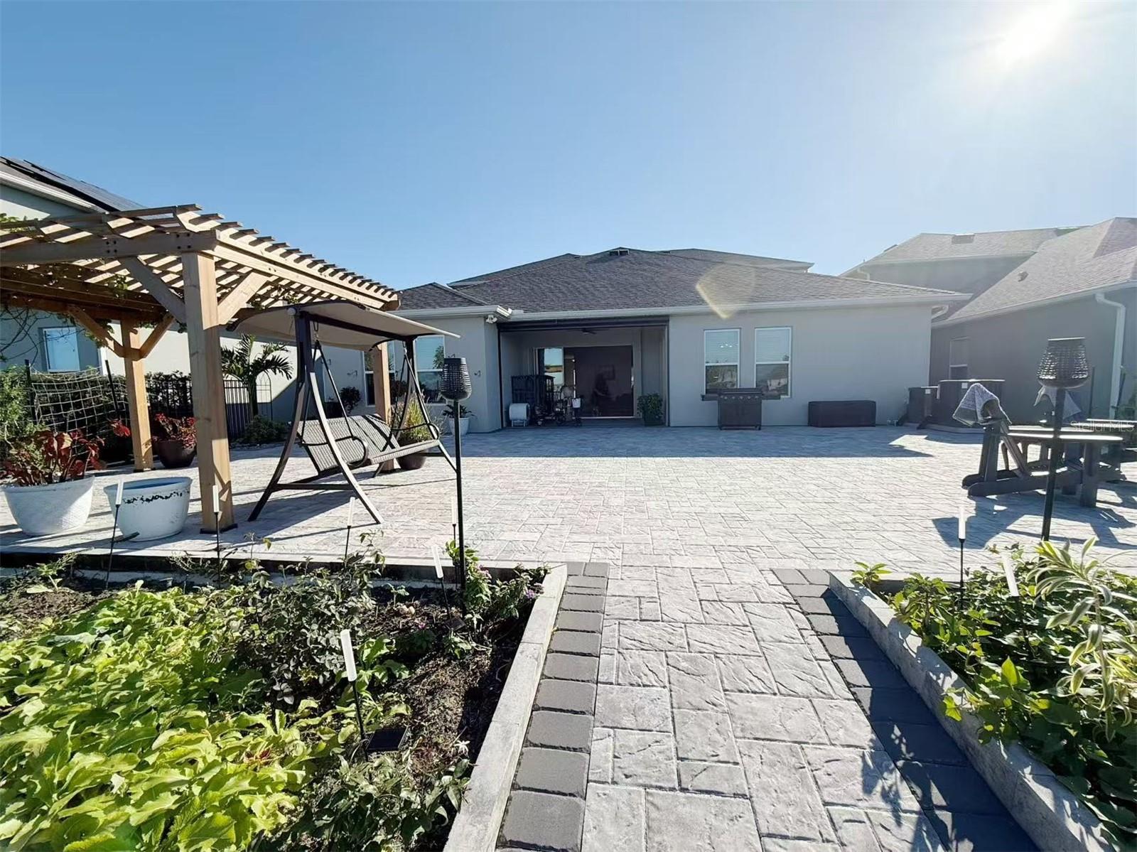 POITRAS EAST N-7 - Residential