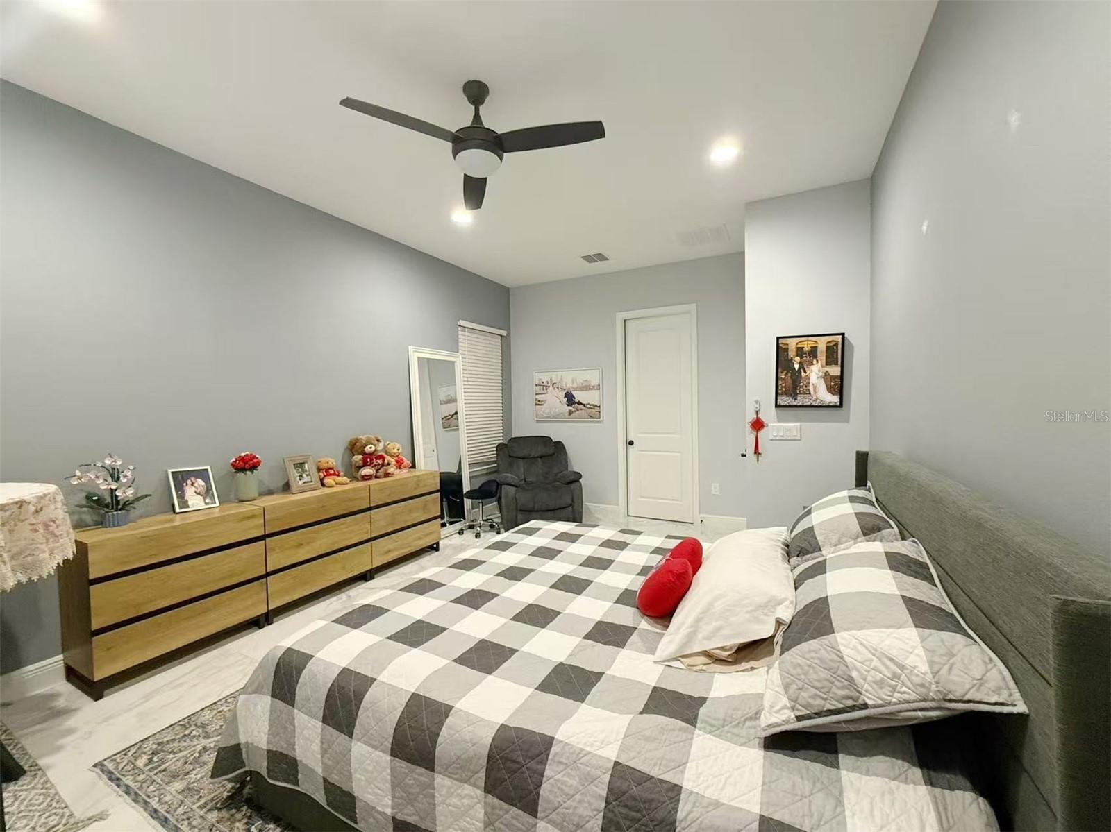 POITRAS EAST N-7 - Residential