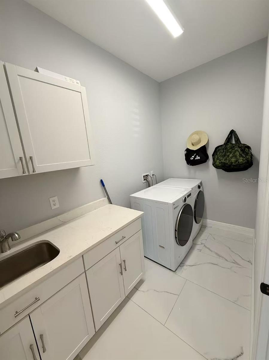 POITRAS EAST N-7 - Residential