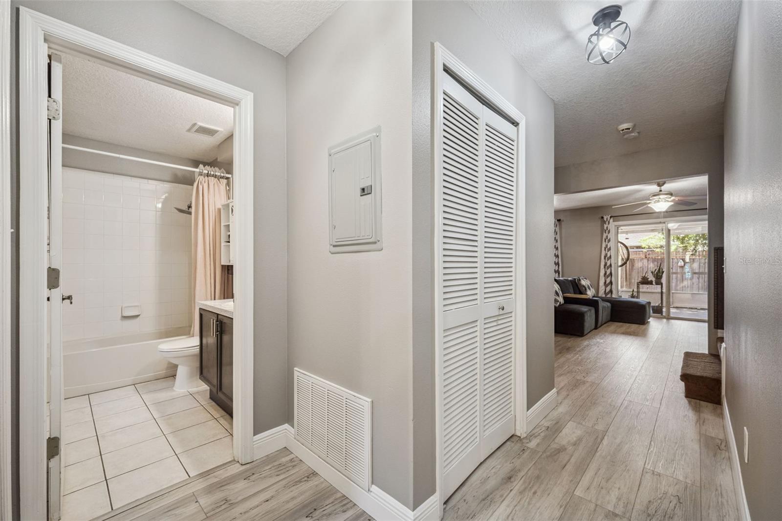 WESTSIDE TWNHMS-PH 05 A B & C - Residential