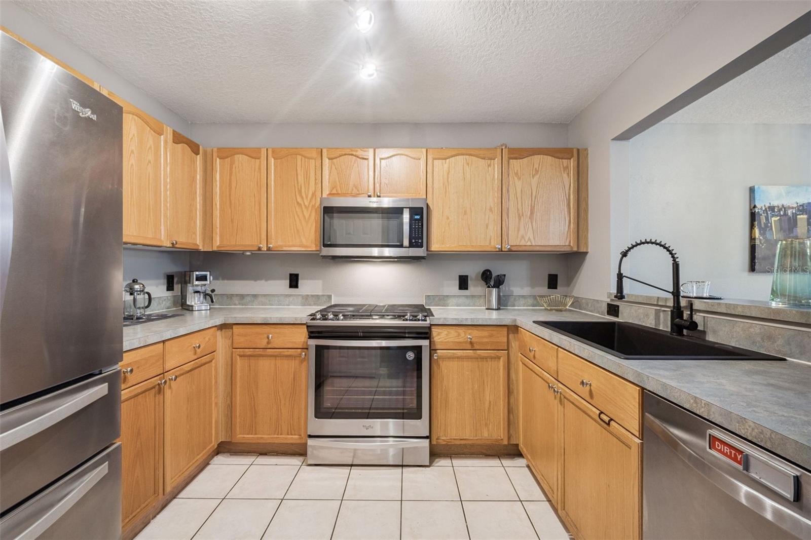 WESTSIDE TWNHMS-PH 05 A B & C - Residential