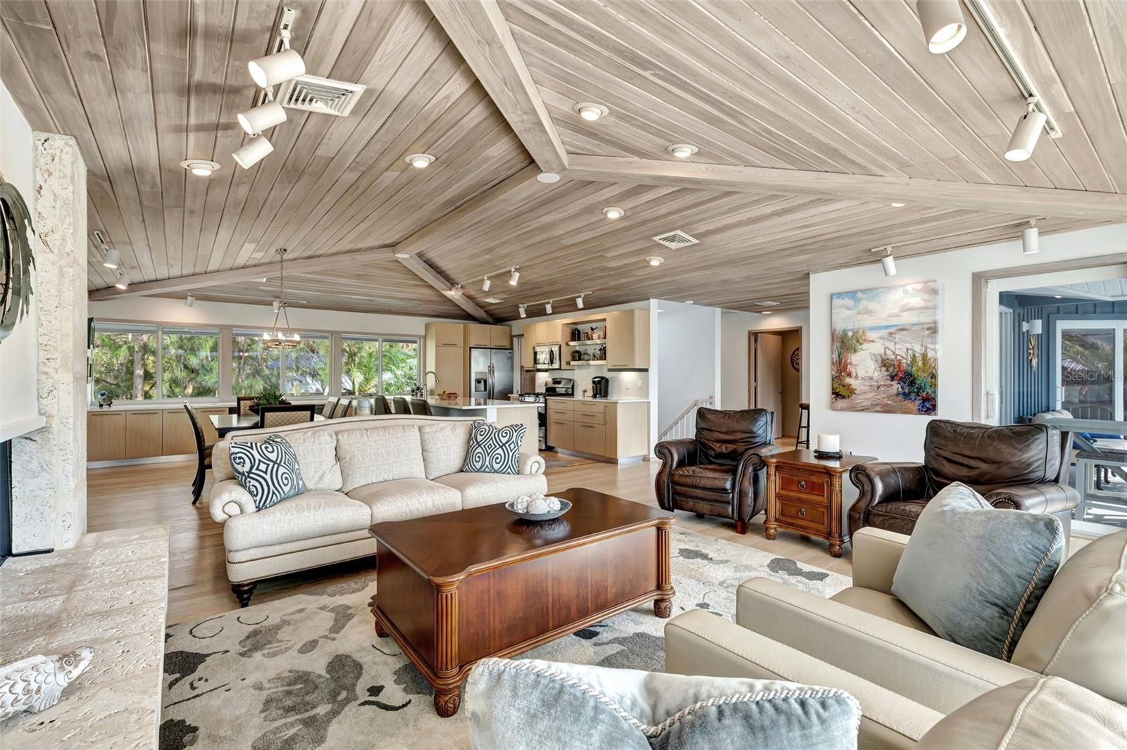 SANDY HOOK - Residential