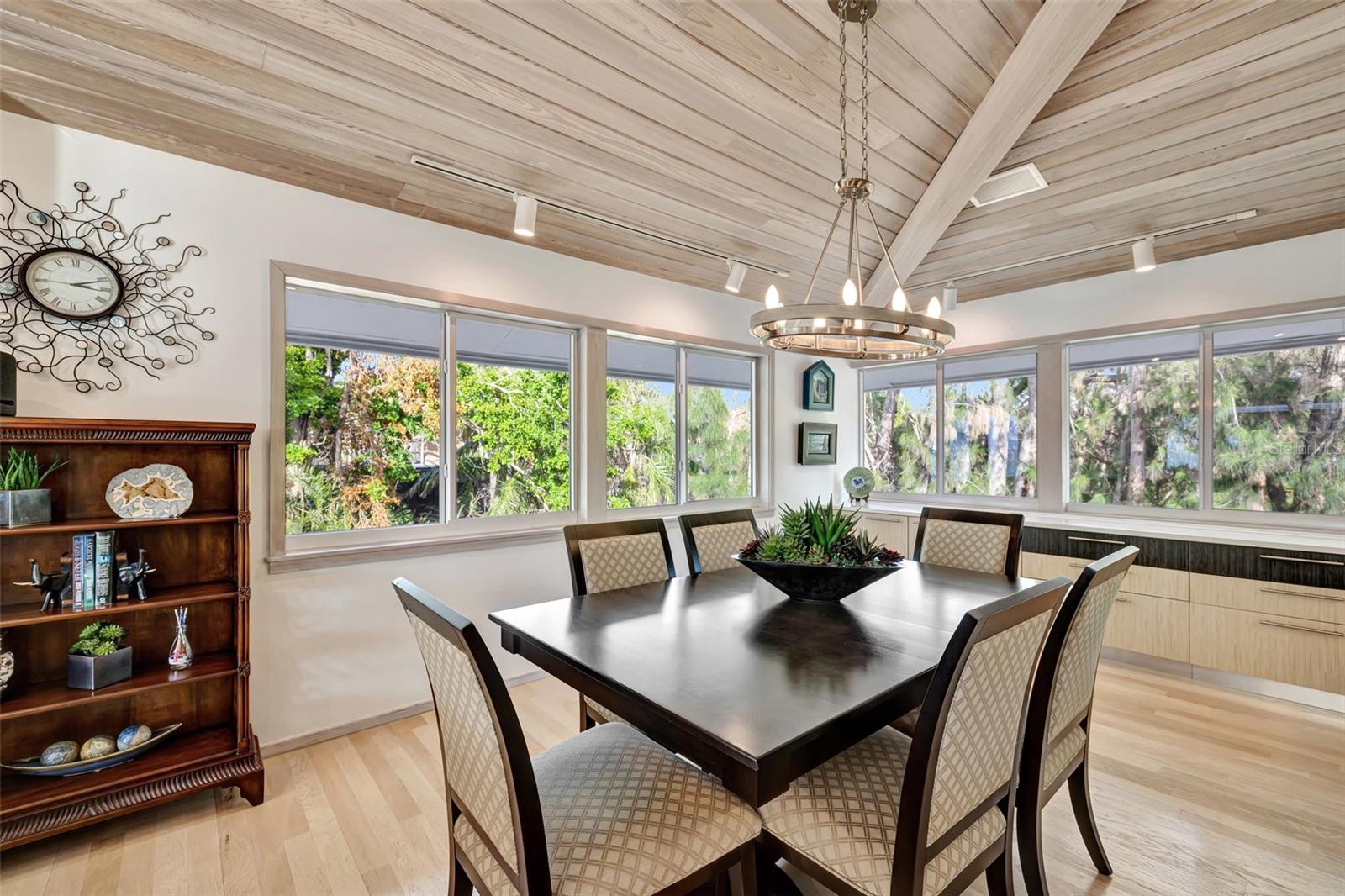 SANDY HOOK - Residential