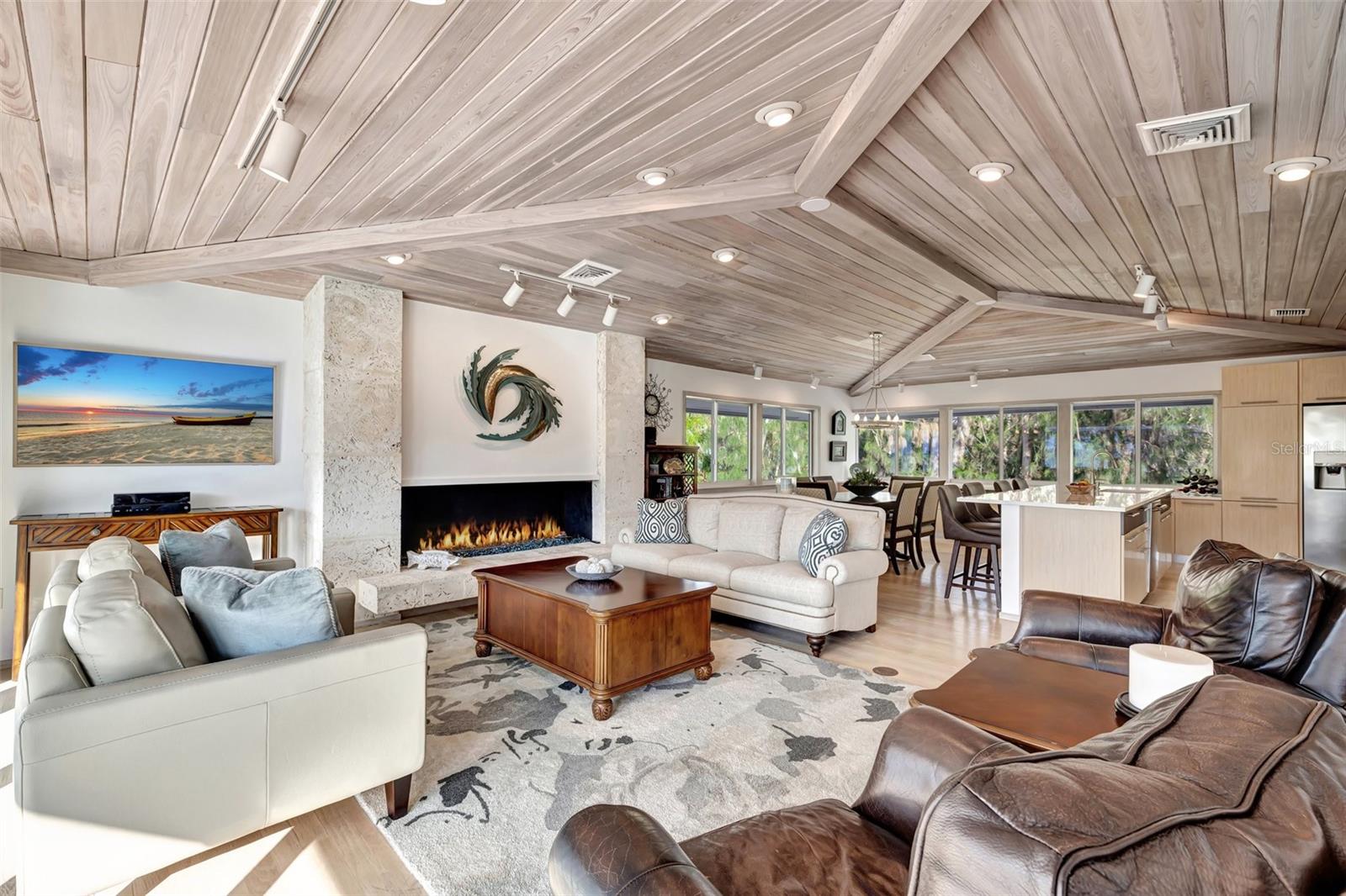 SANDY HOOK - Residential