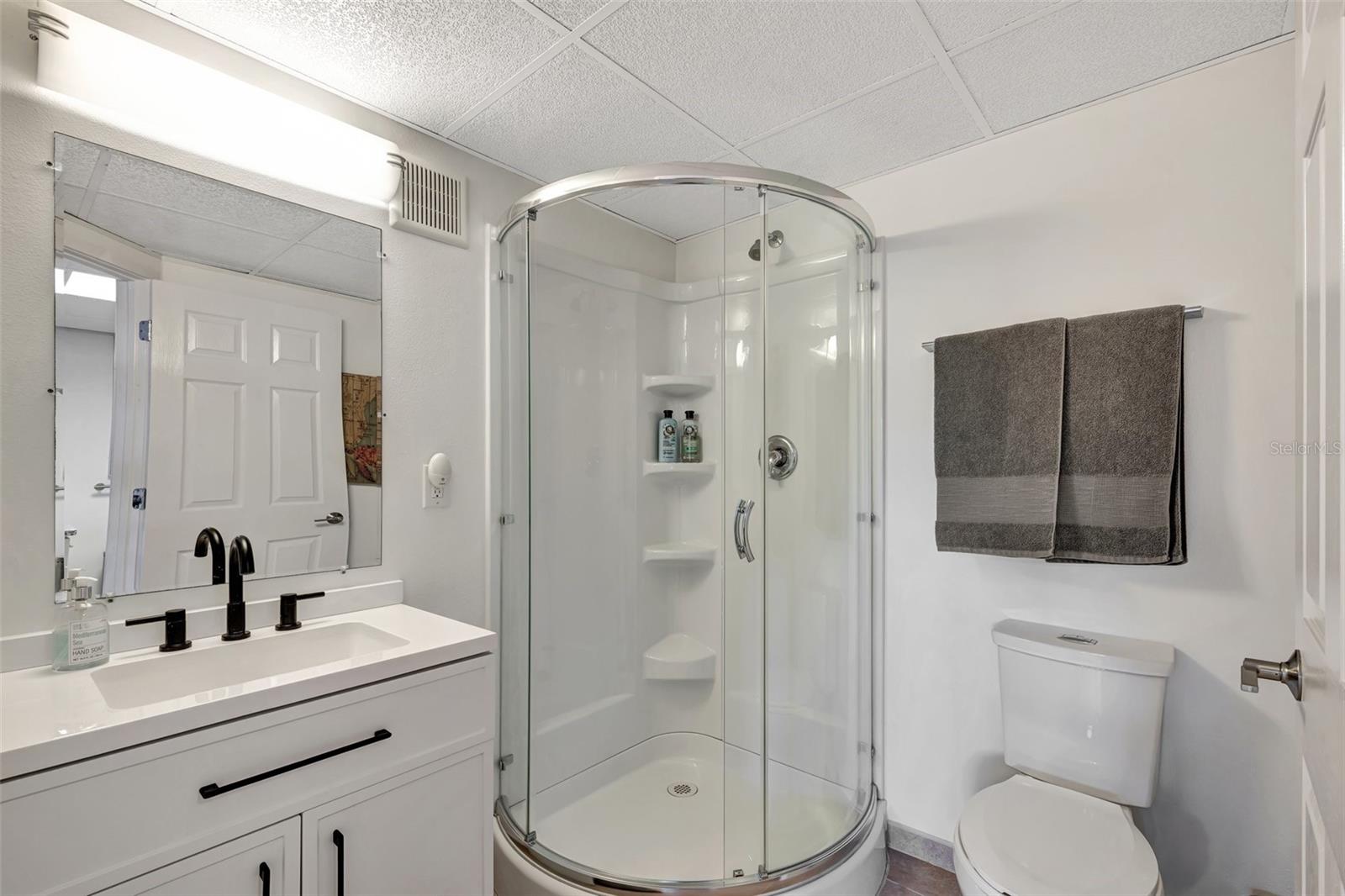 SANDY HOOK - Residential