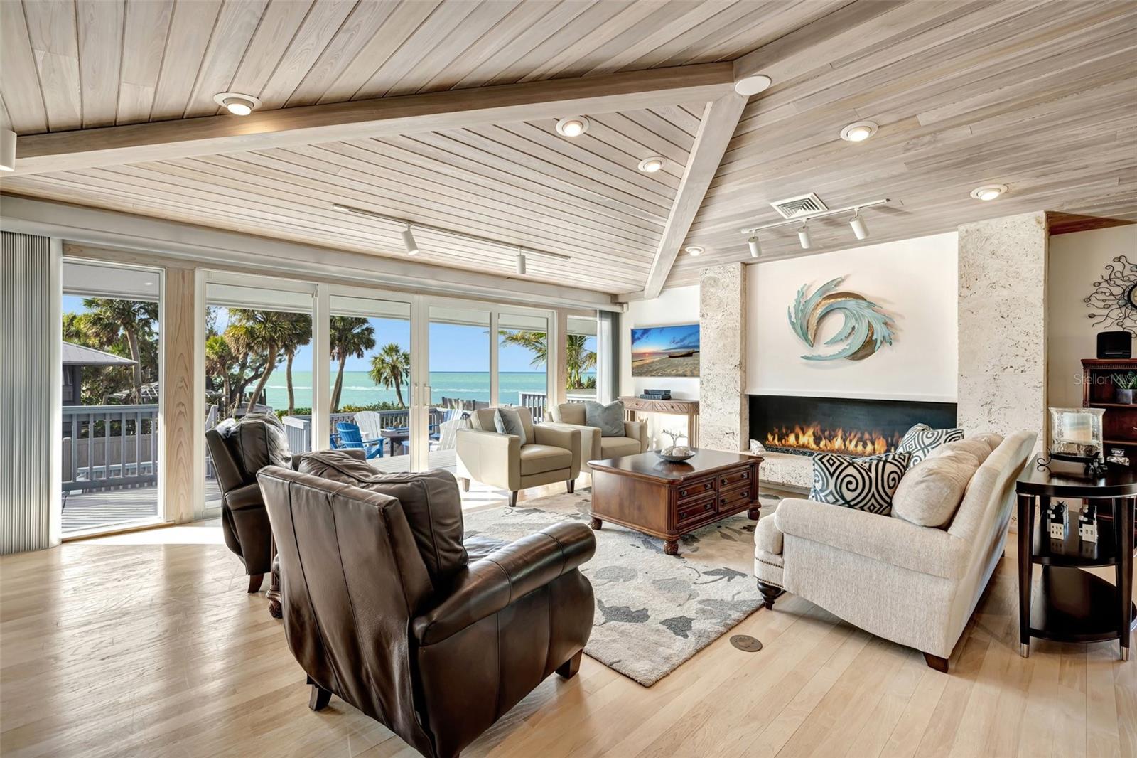 SANDY HOOK - Residential