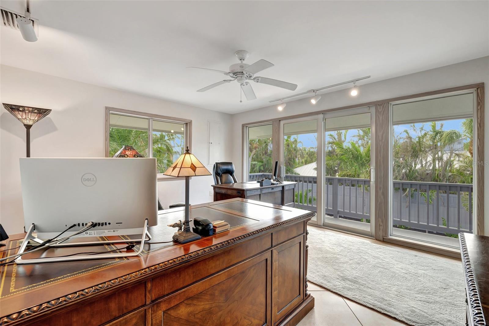 SANDY HOOK - Residential