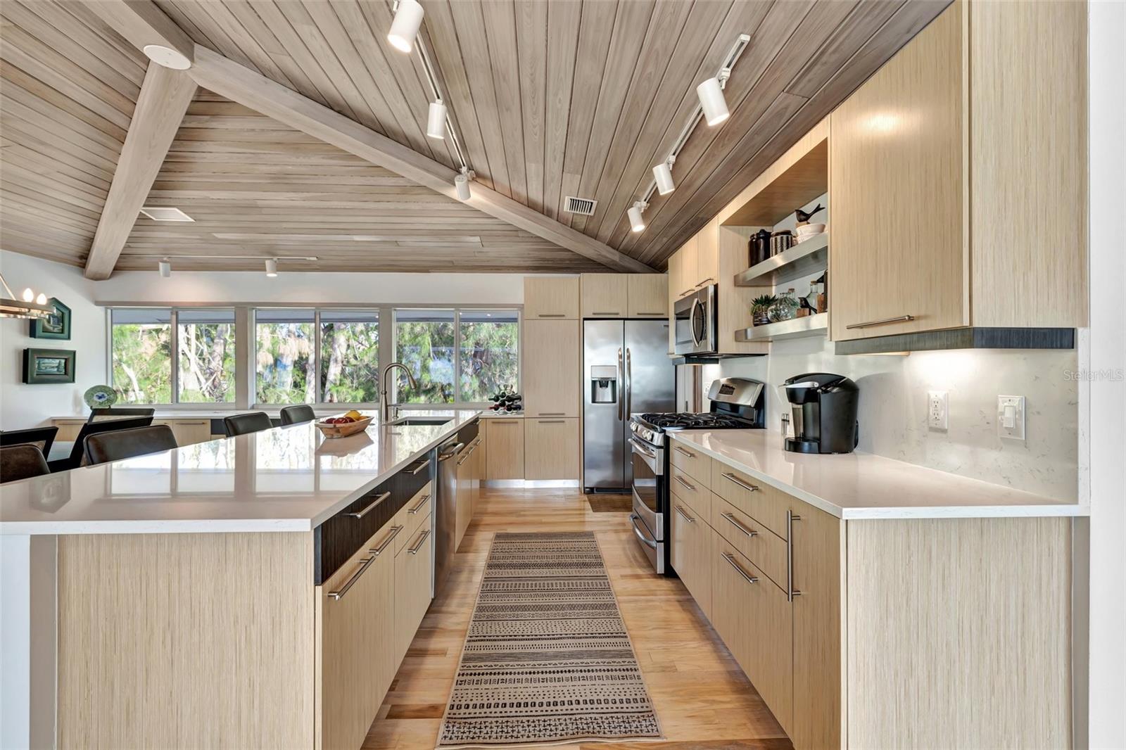 SANDY HOOK - Residential