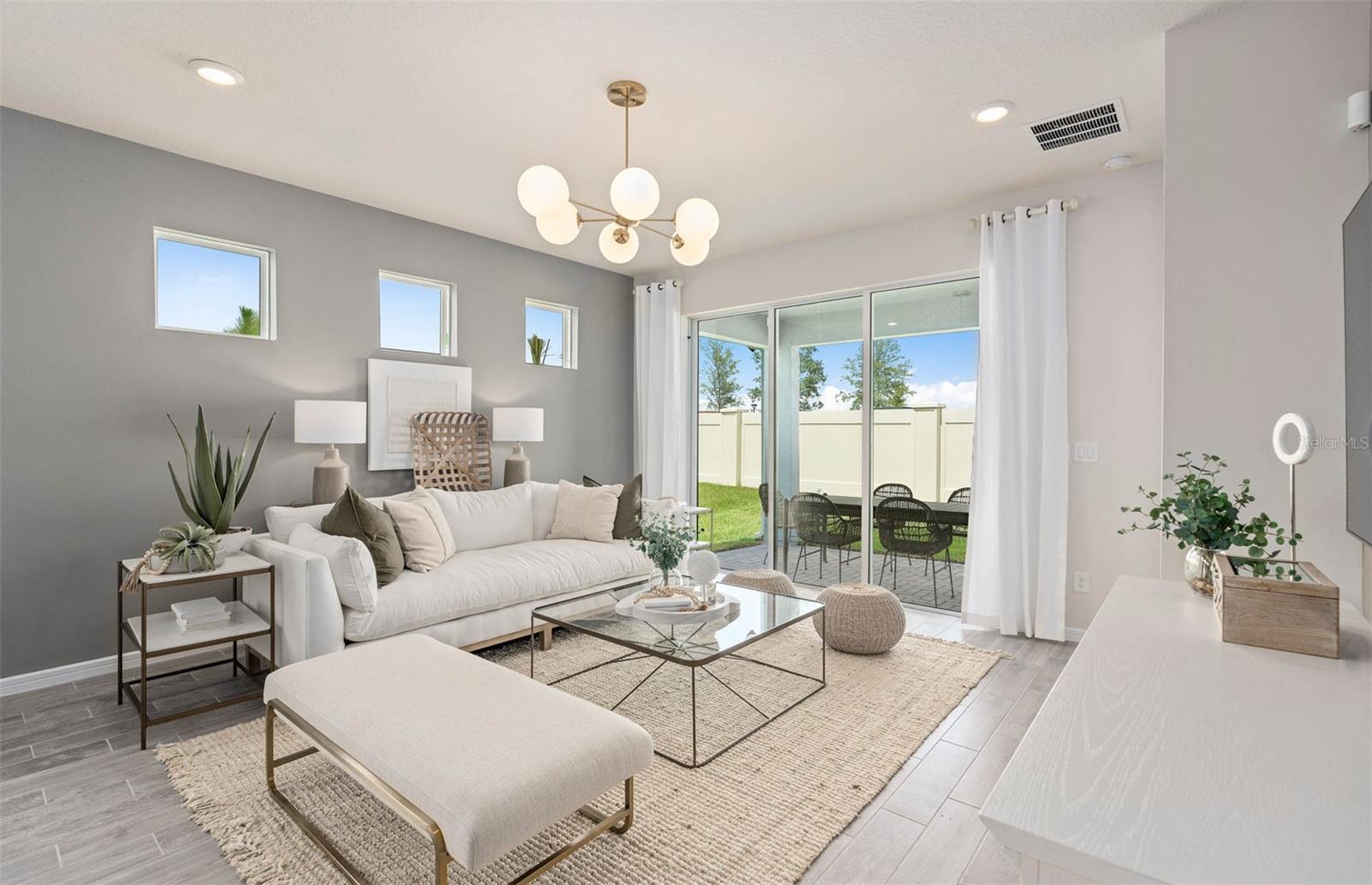 DEL WEBB OASIS - Residential