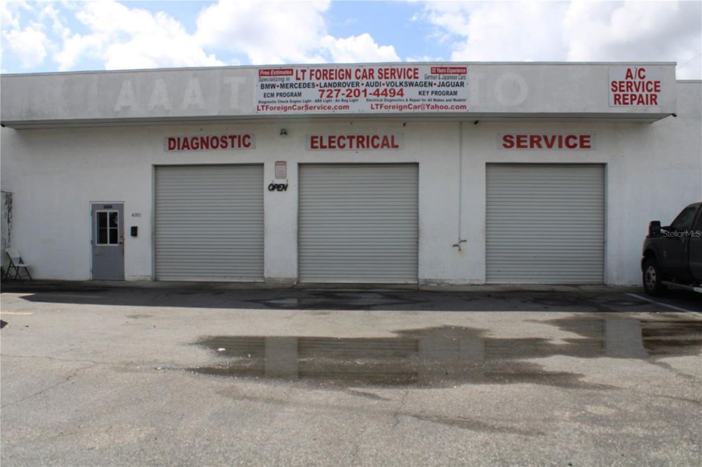 Photo of 4000 54th Avenue N, St Petersburg, FL 33714 (MLS # TB8489229)