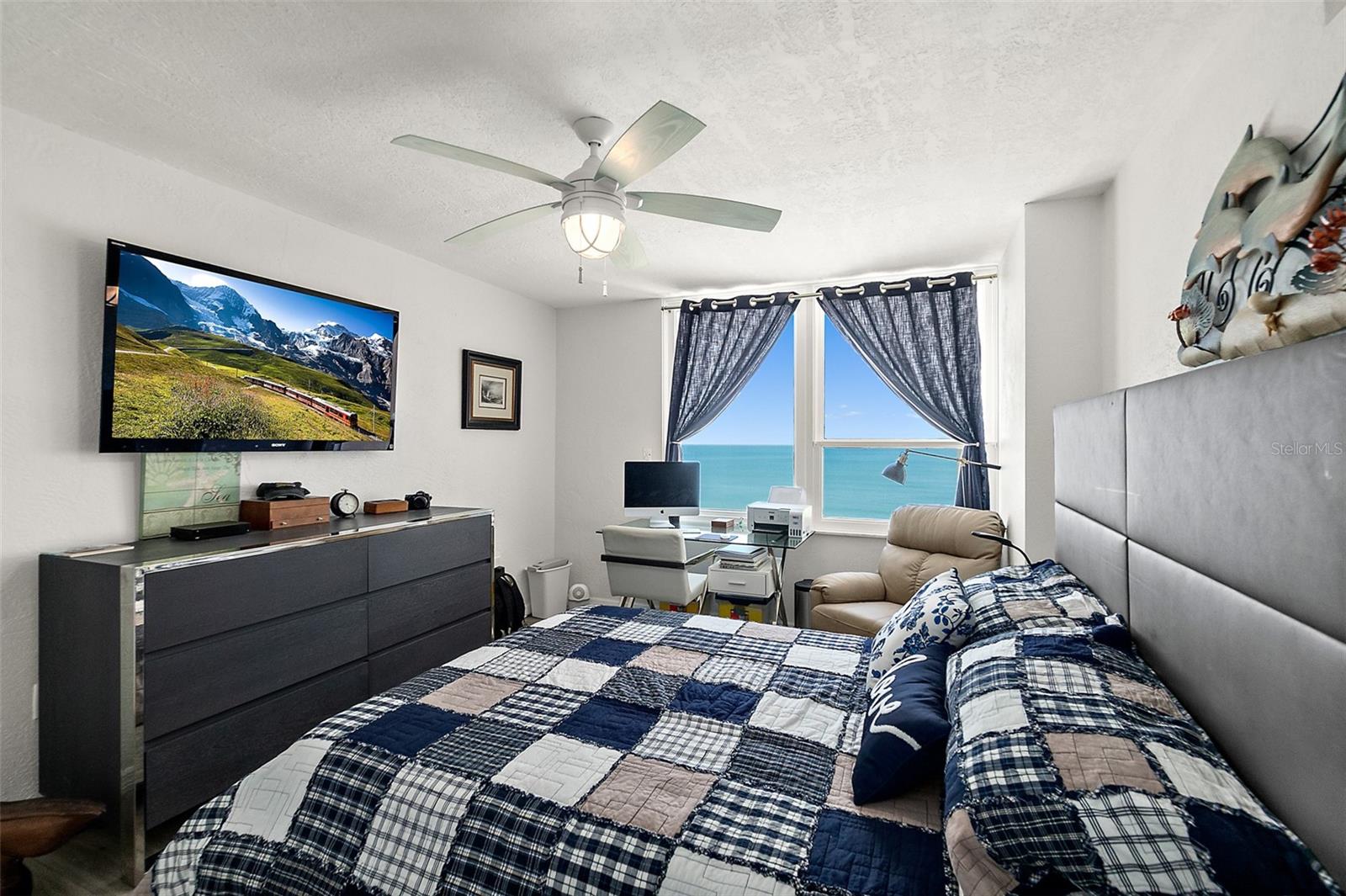 OCEANS SEVEN - Residential