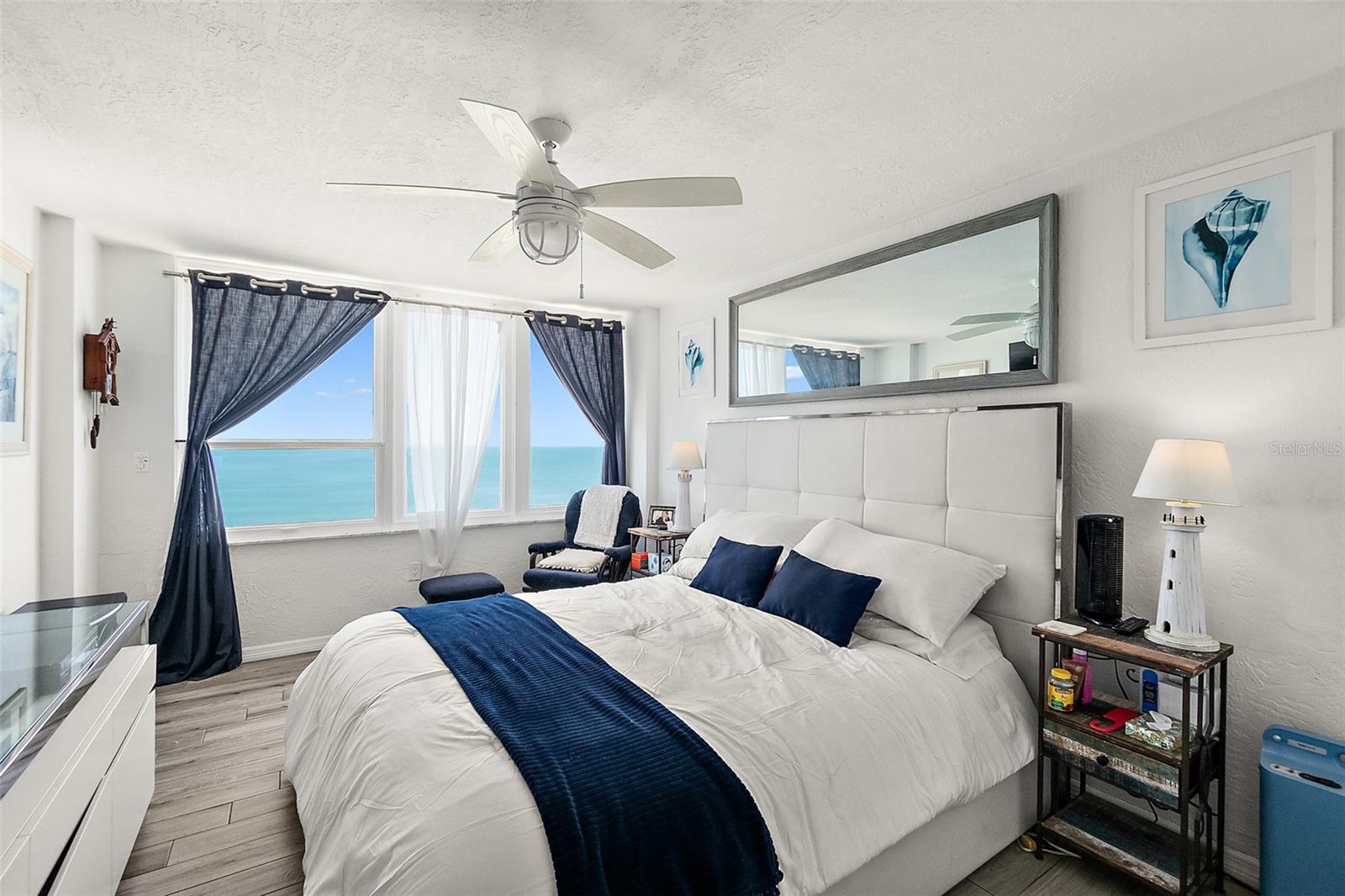 OCEANS SEVEN - Residential