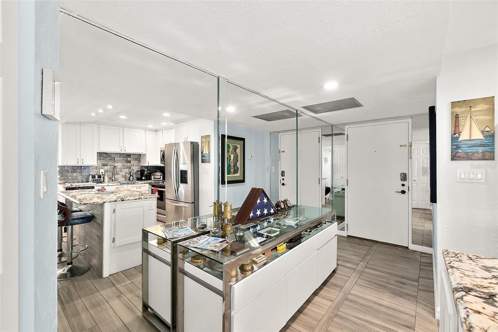 OCEANS SEVEN - Residential