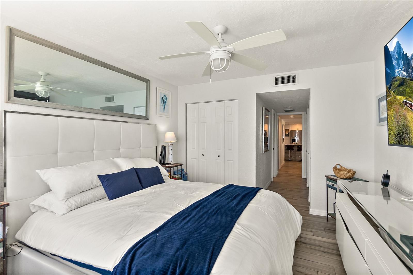 OCEANS SEVEN - Residential