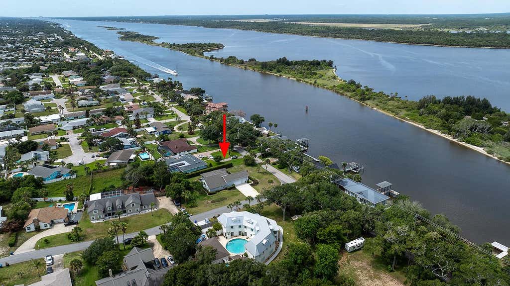 Photo of 2711 John Anderson Drive, Ormond Beach, FL 32176 (MLS # V4950756)