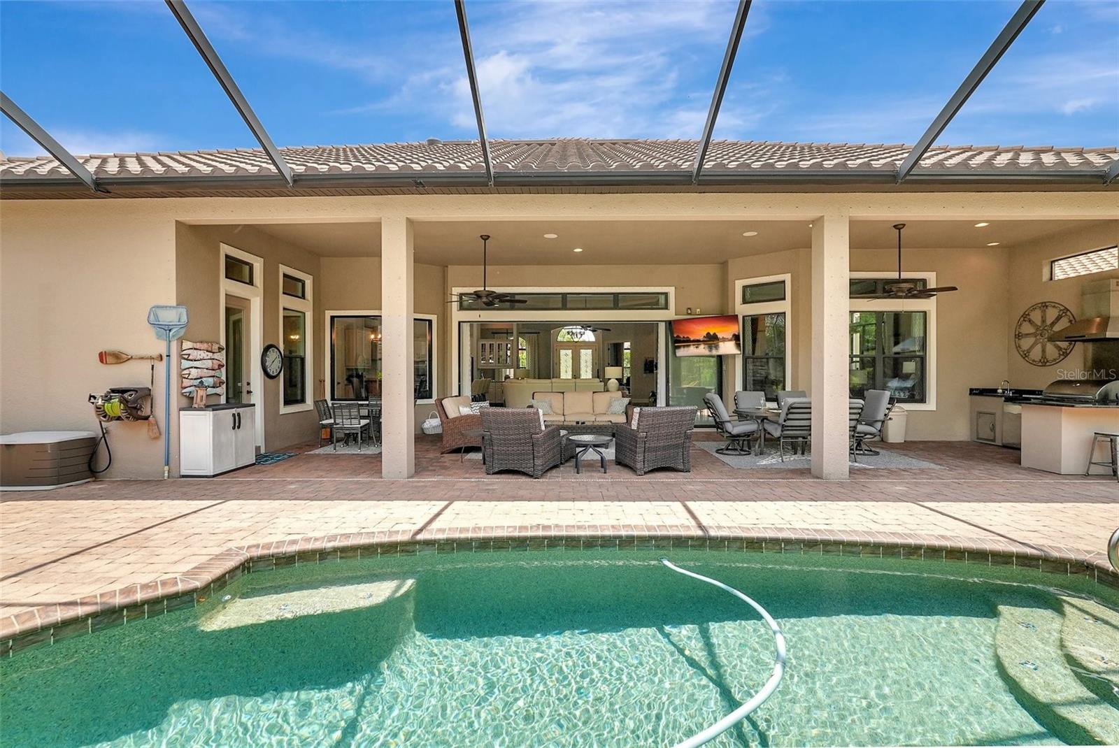 ESPLANADE GOLF AND COUNTRY CLUB - Residential