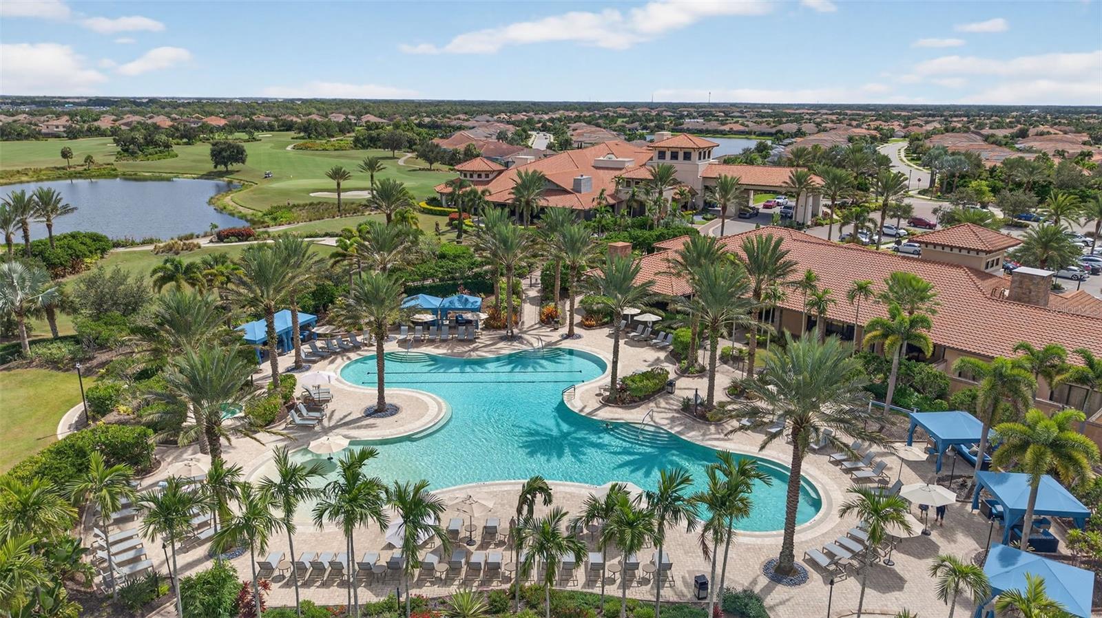 ESPLANADE GOLF AND COUNTRY CLUB - Residential