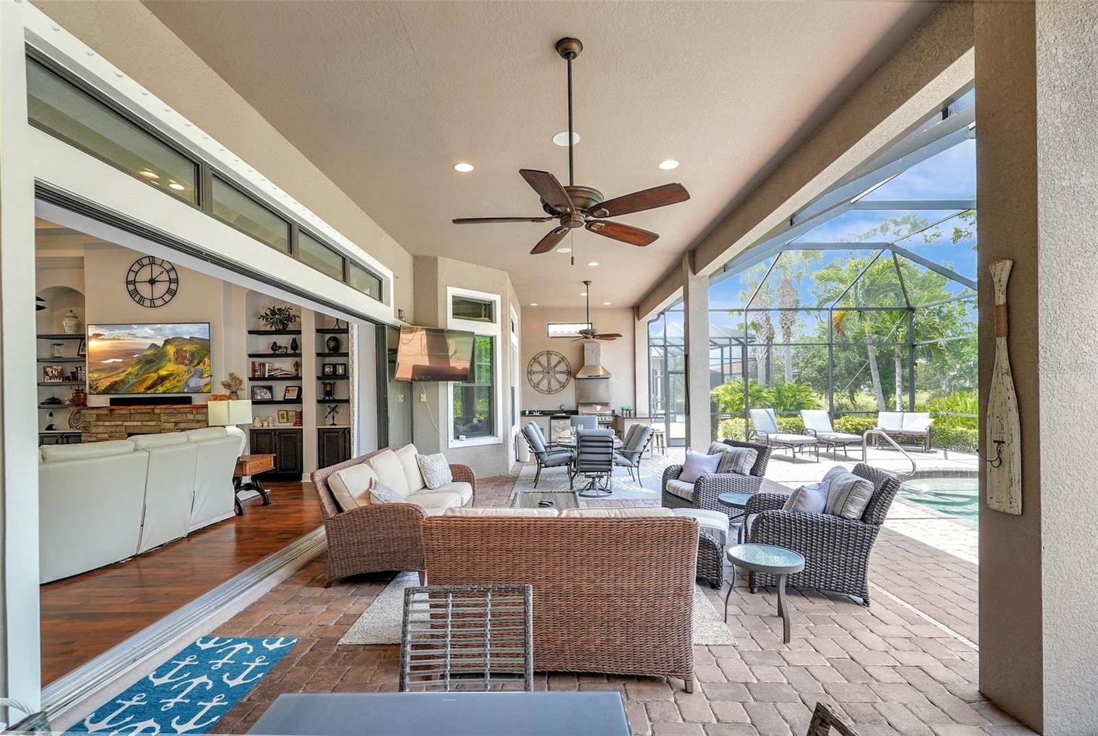 ESPLANADE GOLF AND COUNTRY CLUB - Residential