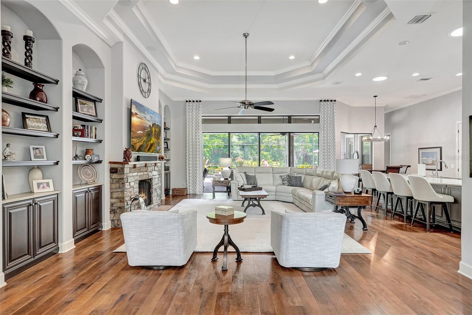 ESPLANADE GOLF AND COUNTRY CLUB - Residential