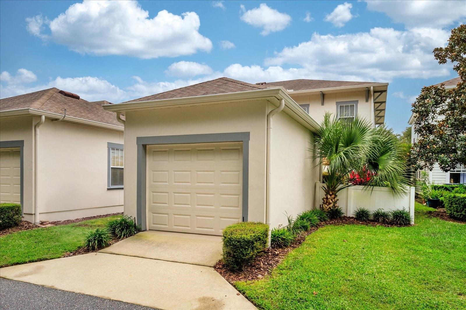 CELEBRATION ROSEVILLE CORNER - Residential