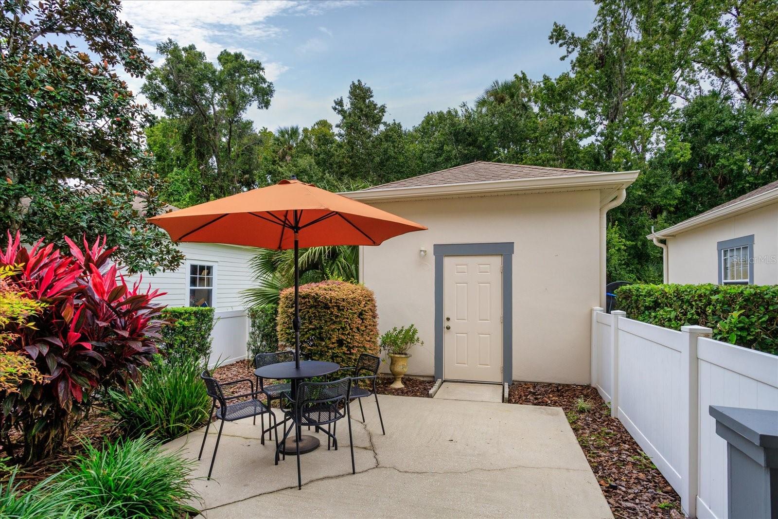 CELEBRATION ROSEVILLE CORNER - Residential