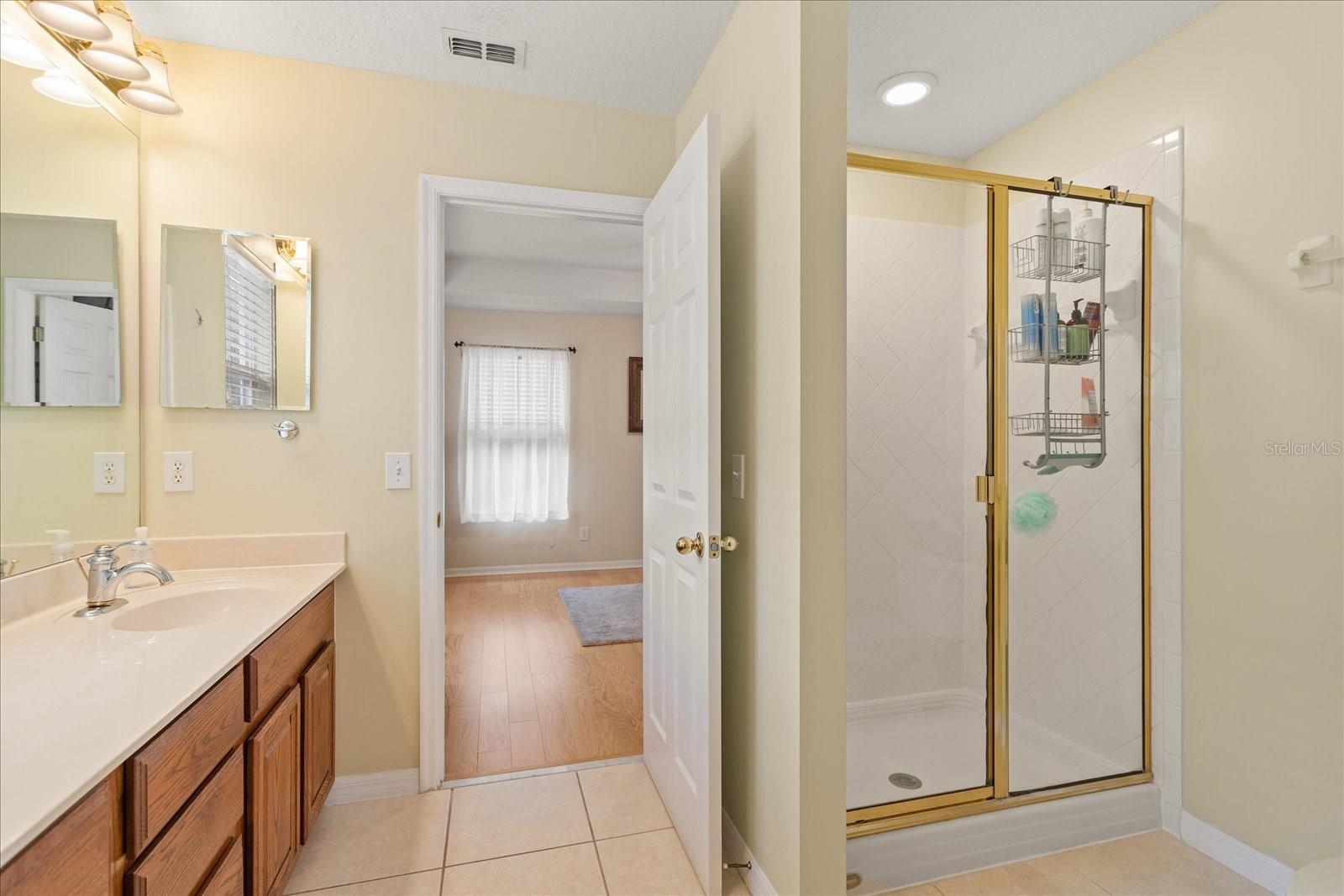 CELEBRATION ROSEVILLE CORNER - Residential