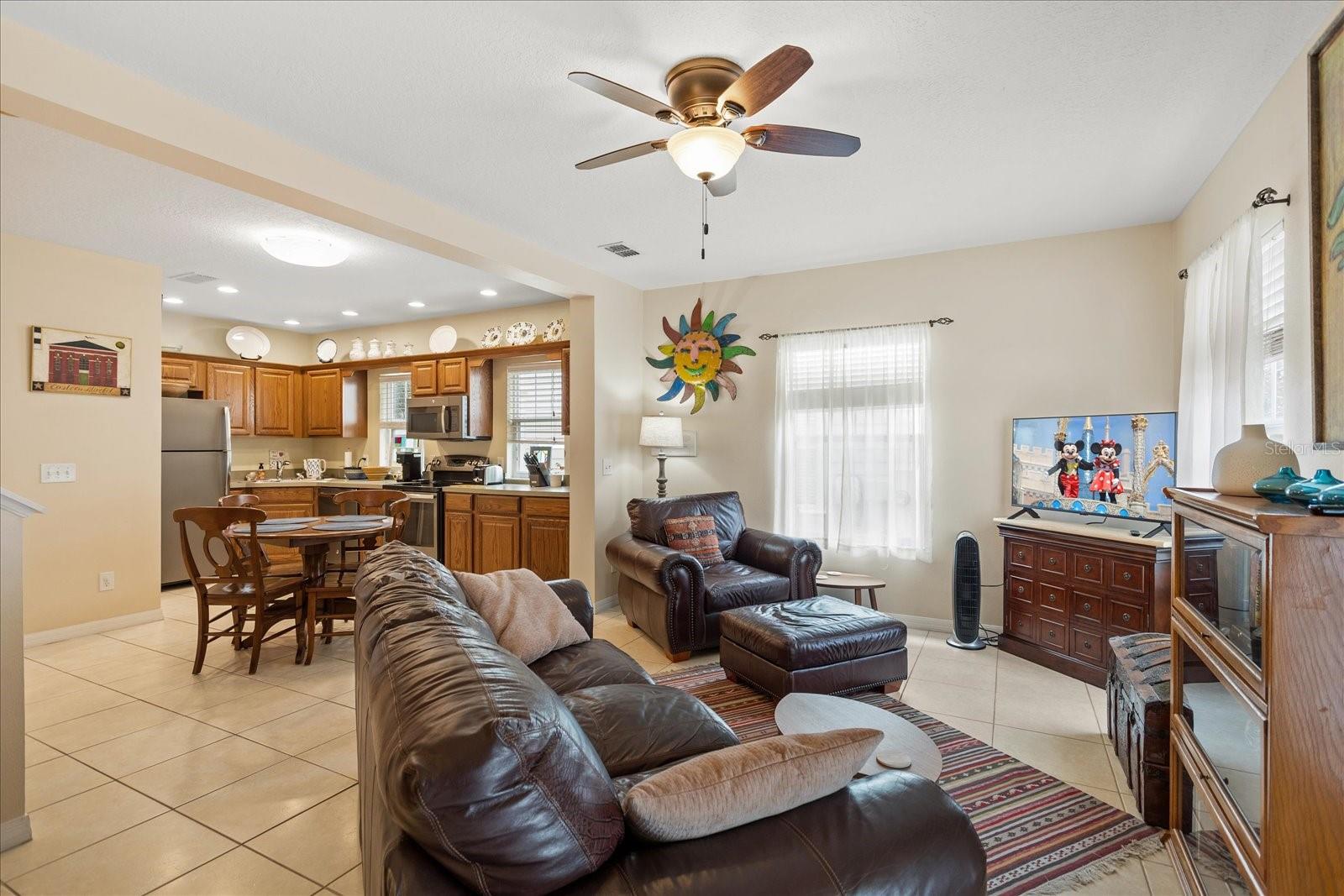 CELEBRATION ROSEVILLE CORNER - Residential