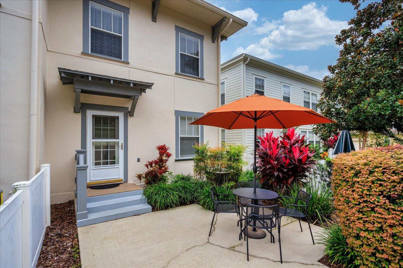CELEBRATION ROSEVILLE CORNER - Residential