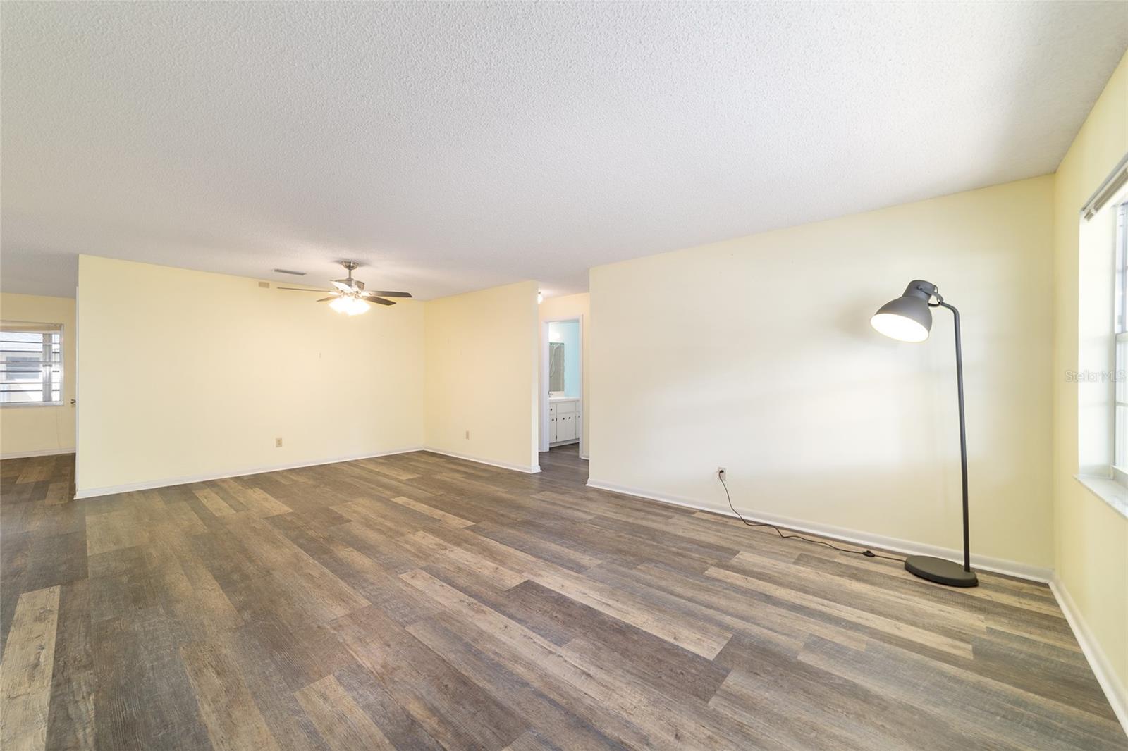 ON TOP OF THE WORLD - Residential