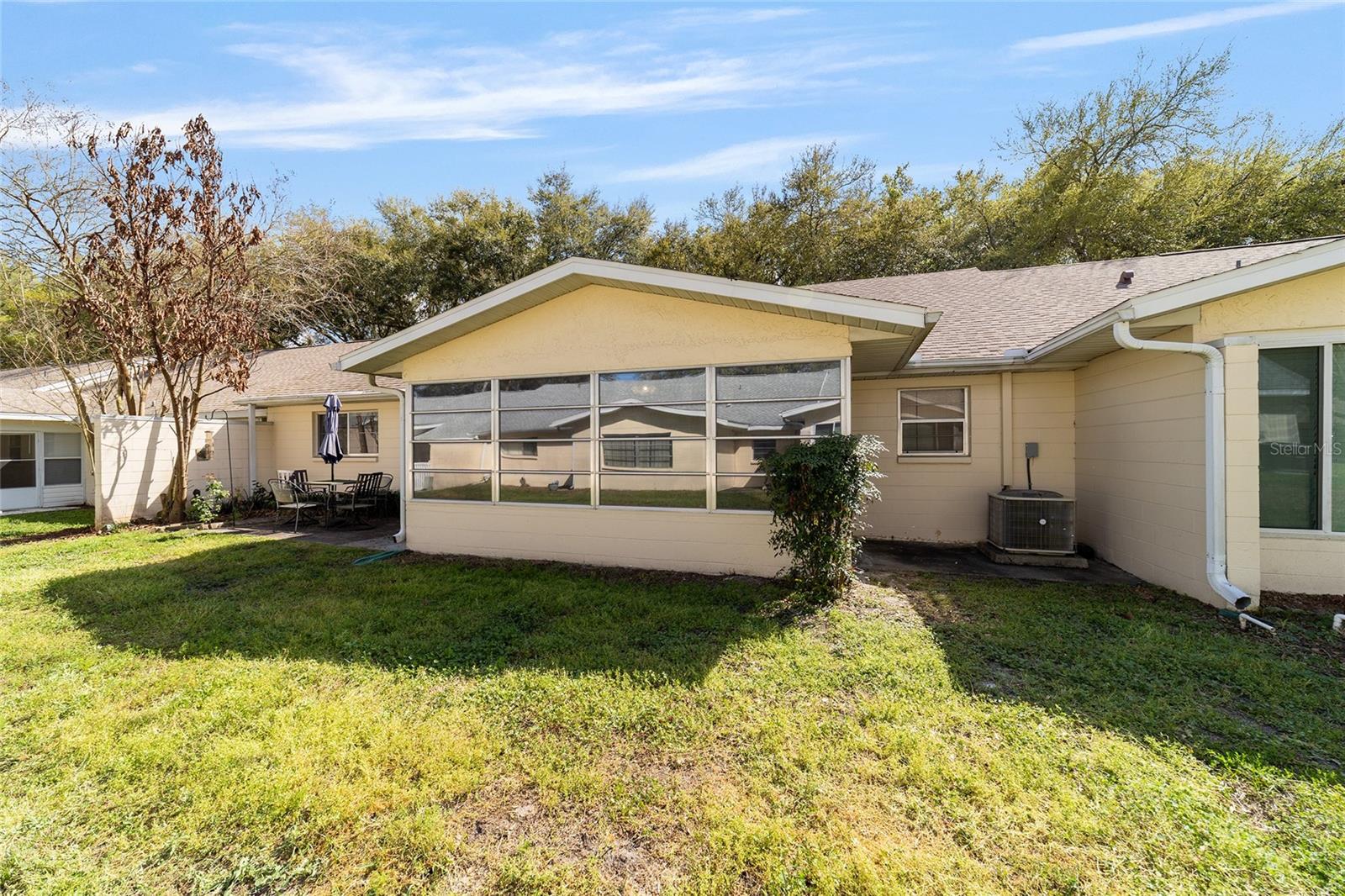 ON TOP OF THE WORLD - Residential