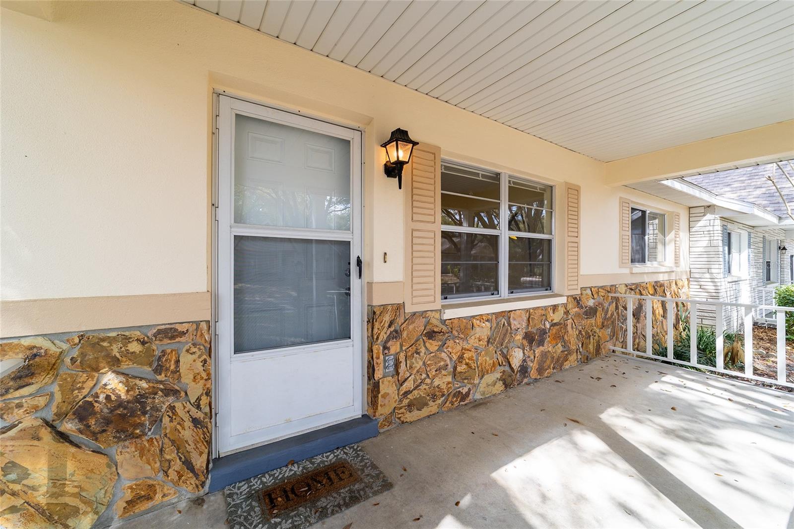 ON TOP OF THE WORLD - Residential