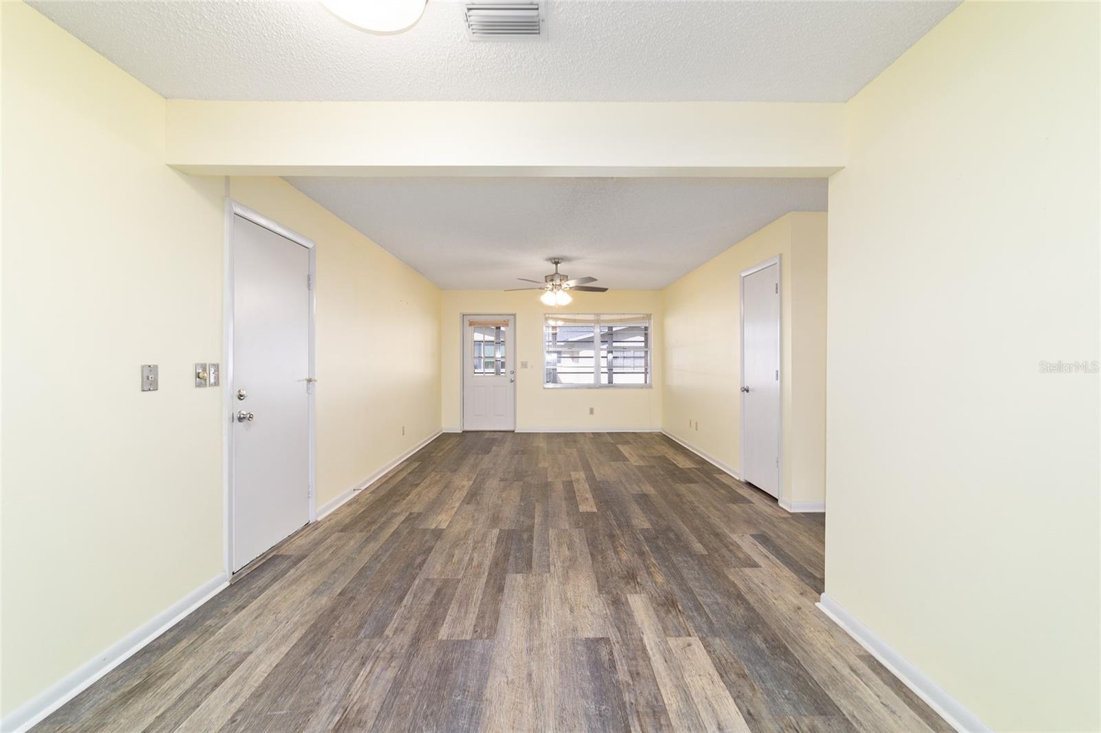 ON TOP OF THE WORLD - Residential