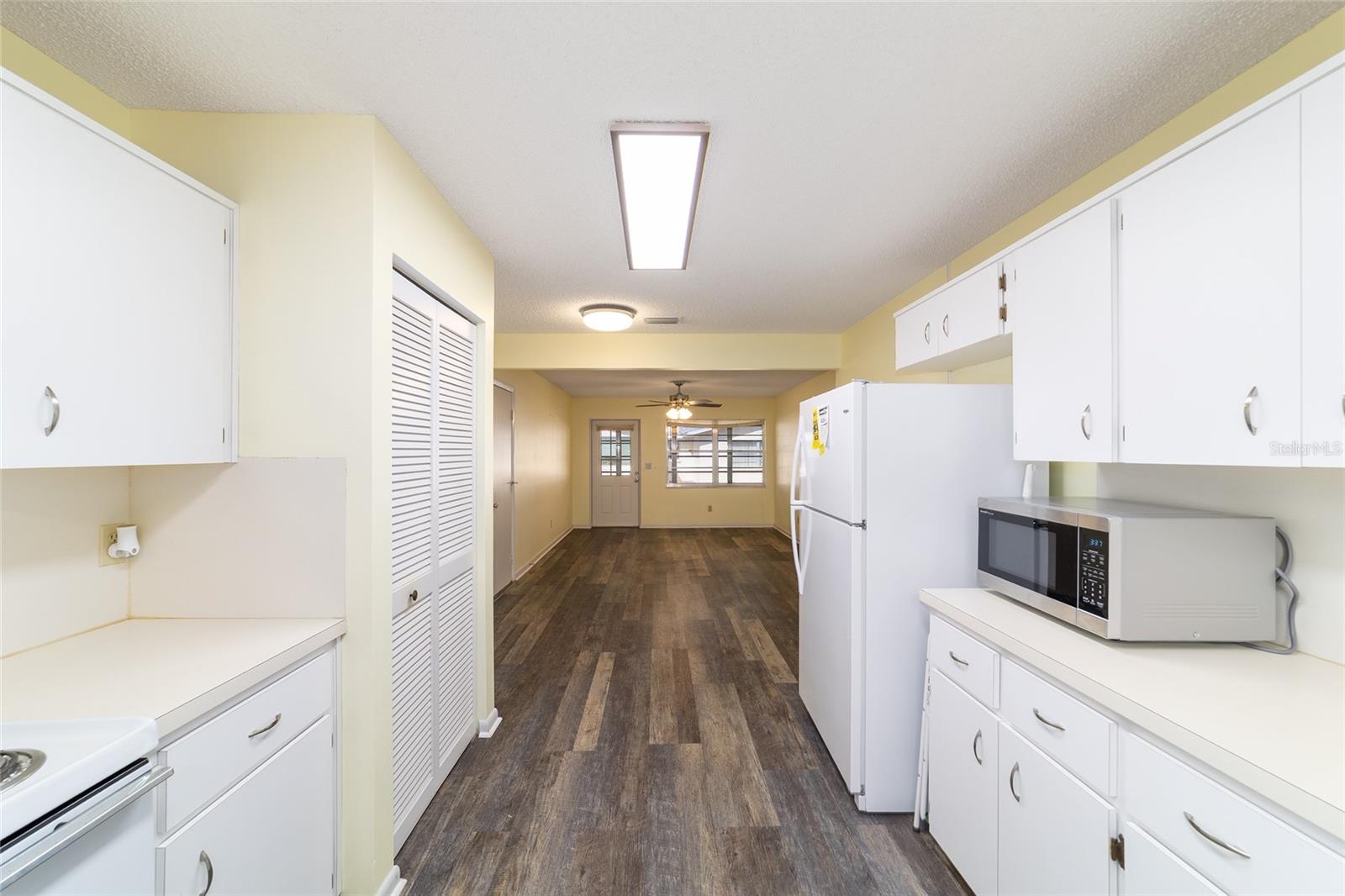 ON TOP OF THE WORLD - Residential