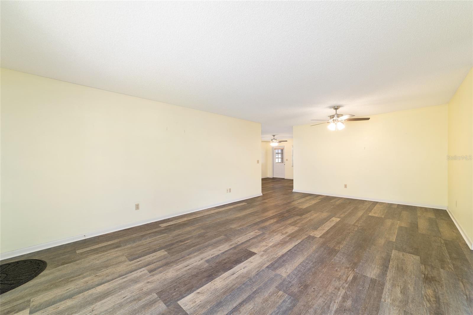 ON TOP OF THE WORLD - Residential