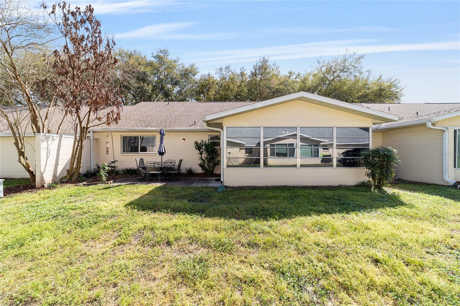 ON TOP OF THE WORLD - Residential