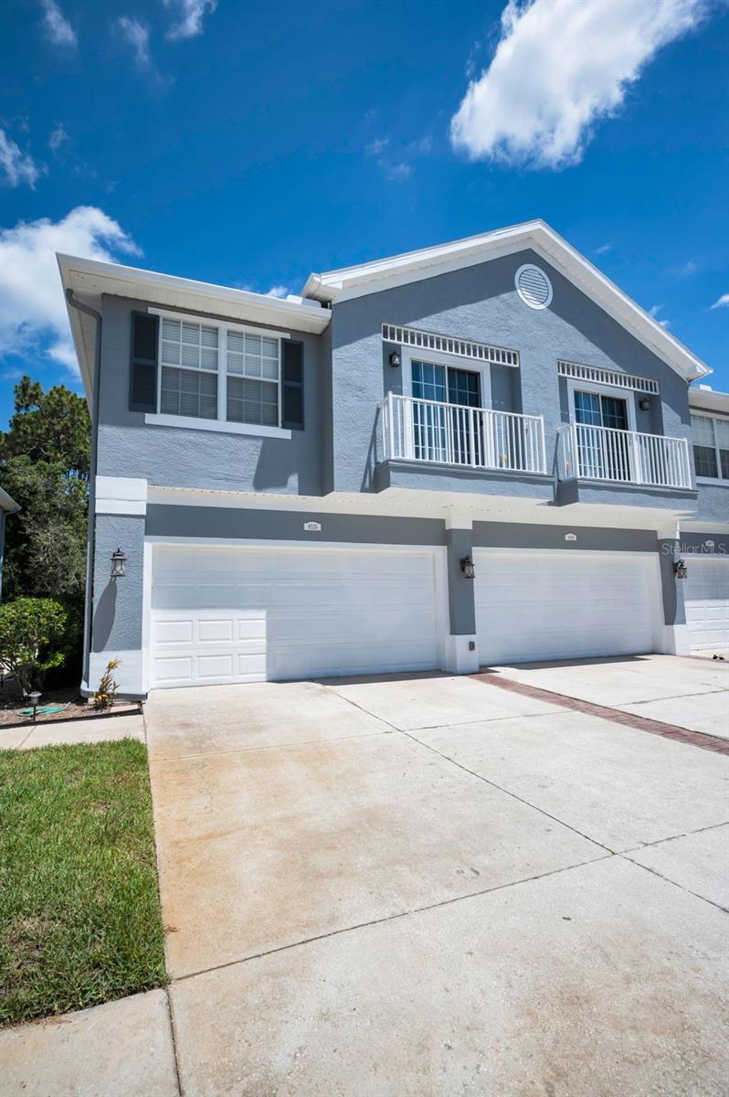 8525 SHALLOW CREEK