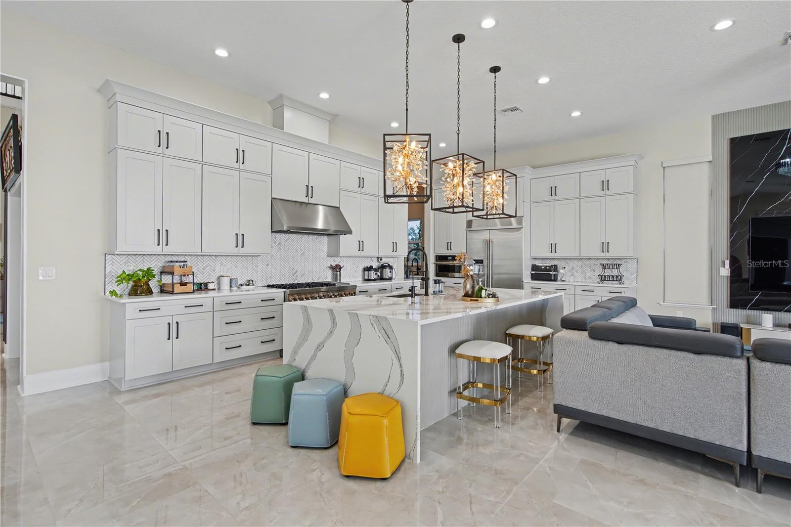 BELLA COLLINA EAST SUB - Residential