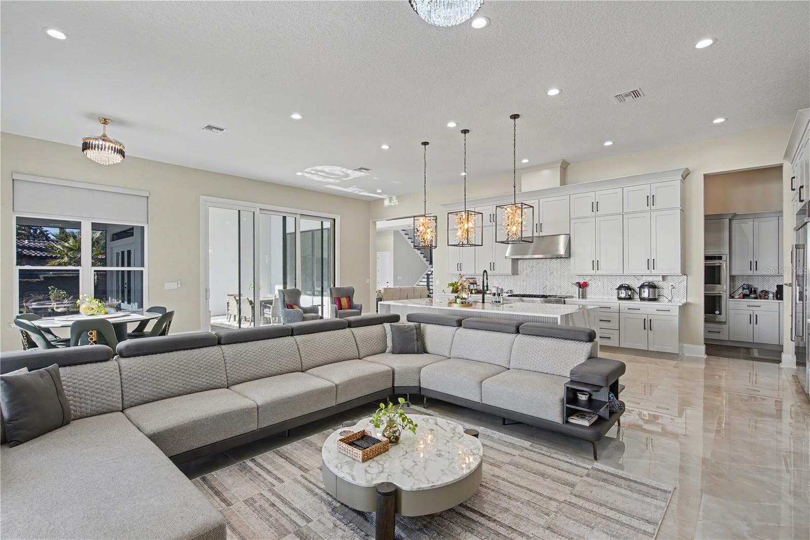 BELLA COLLINA EAST SUB - Residential