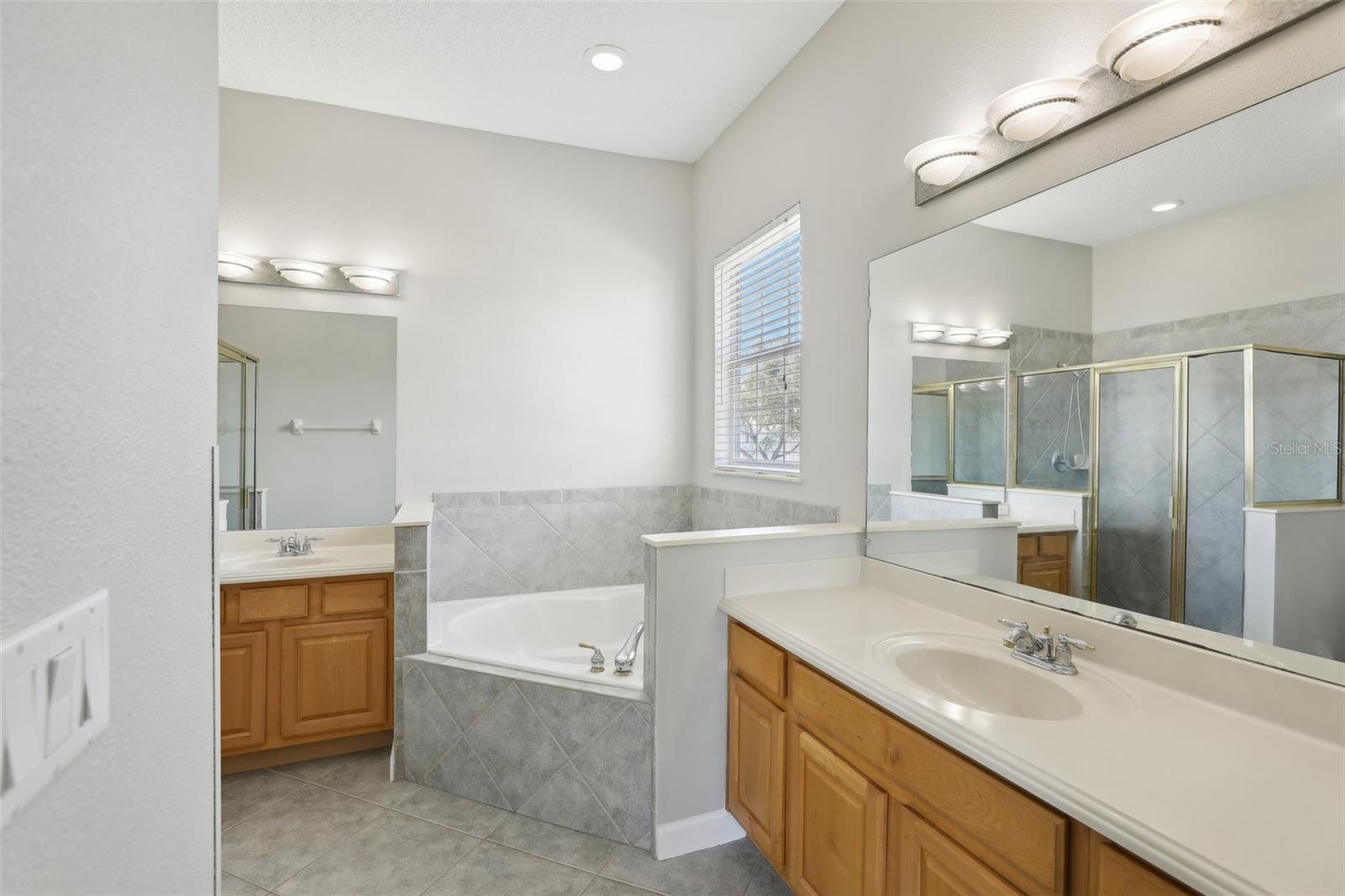 REUNION PH 2 PRCL 3 - Residential Lease