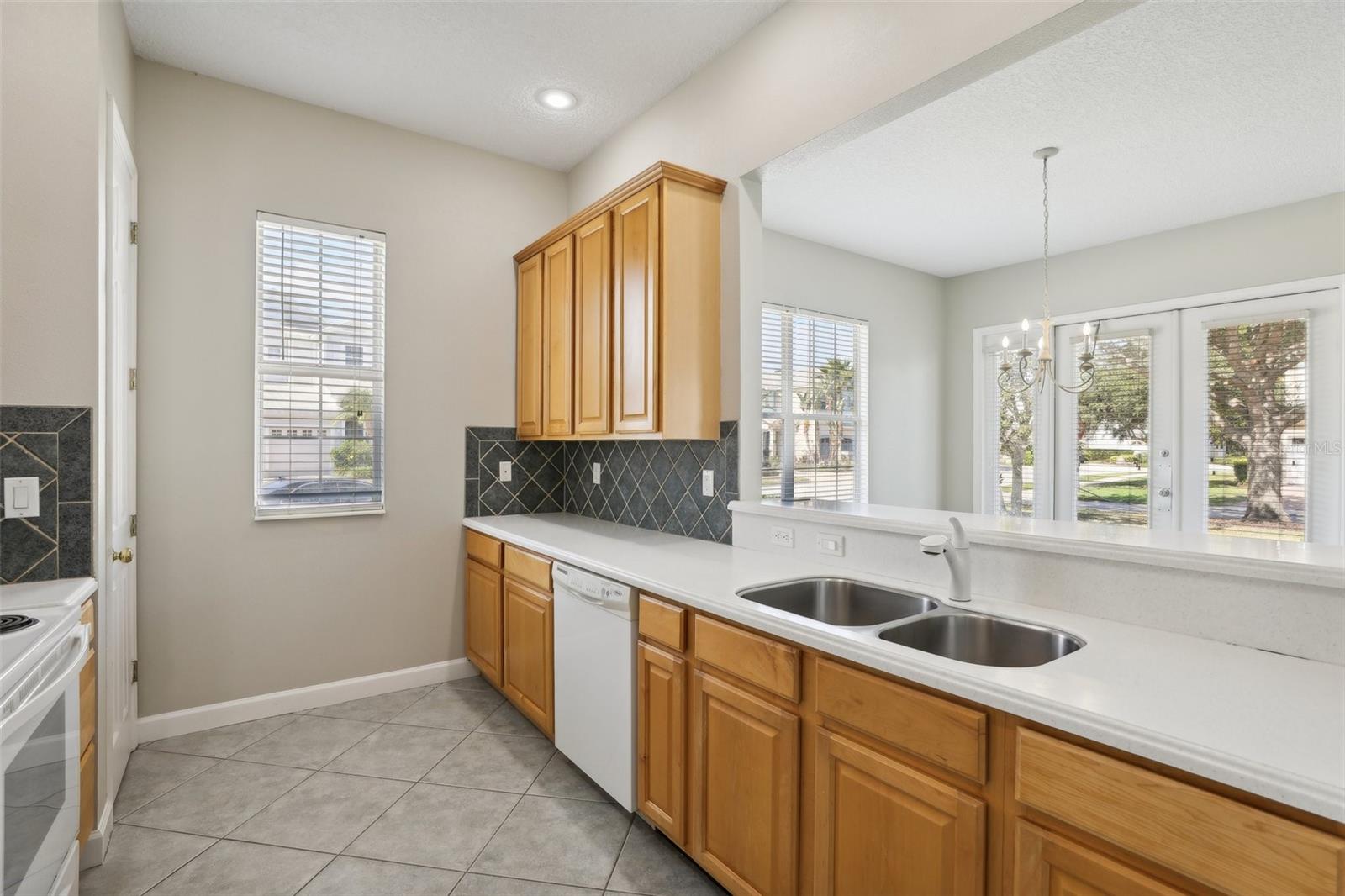 REUNION PH 2 PRCL 3 - Residential Lease