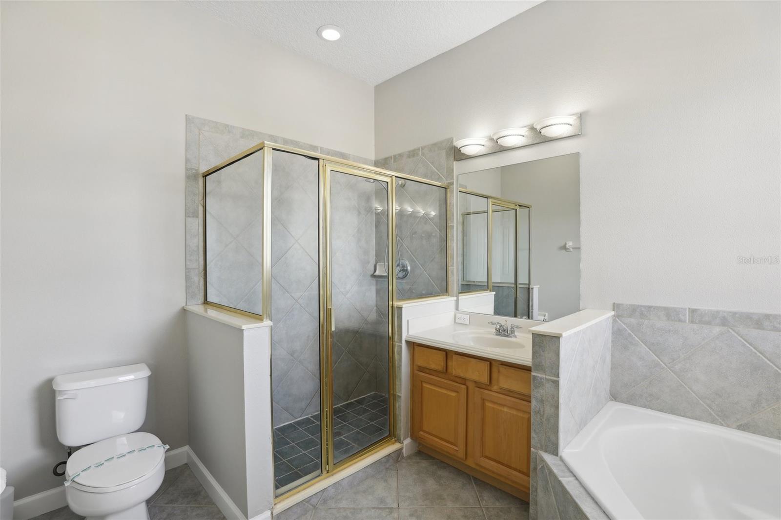 REUNION PH 2 PRCL 3 - Residential Lease