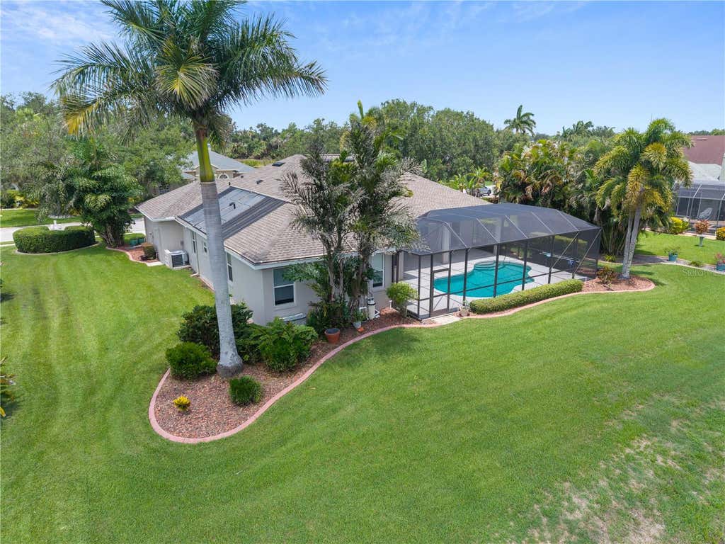 Photo of 5375 90th Avenue Circle E, Parrish, FL 34219 (MLS # A4700158)