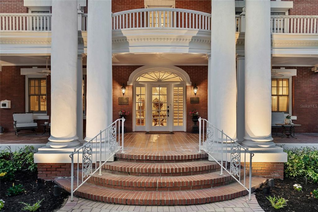 Photo of 690 E Church Street, Bartow, FL 33830 (MLS # O6302593)