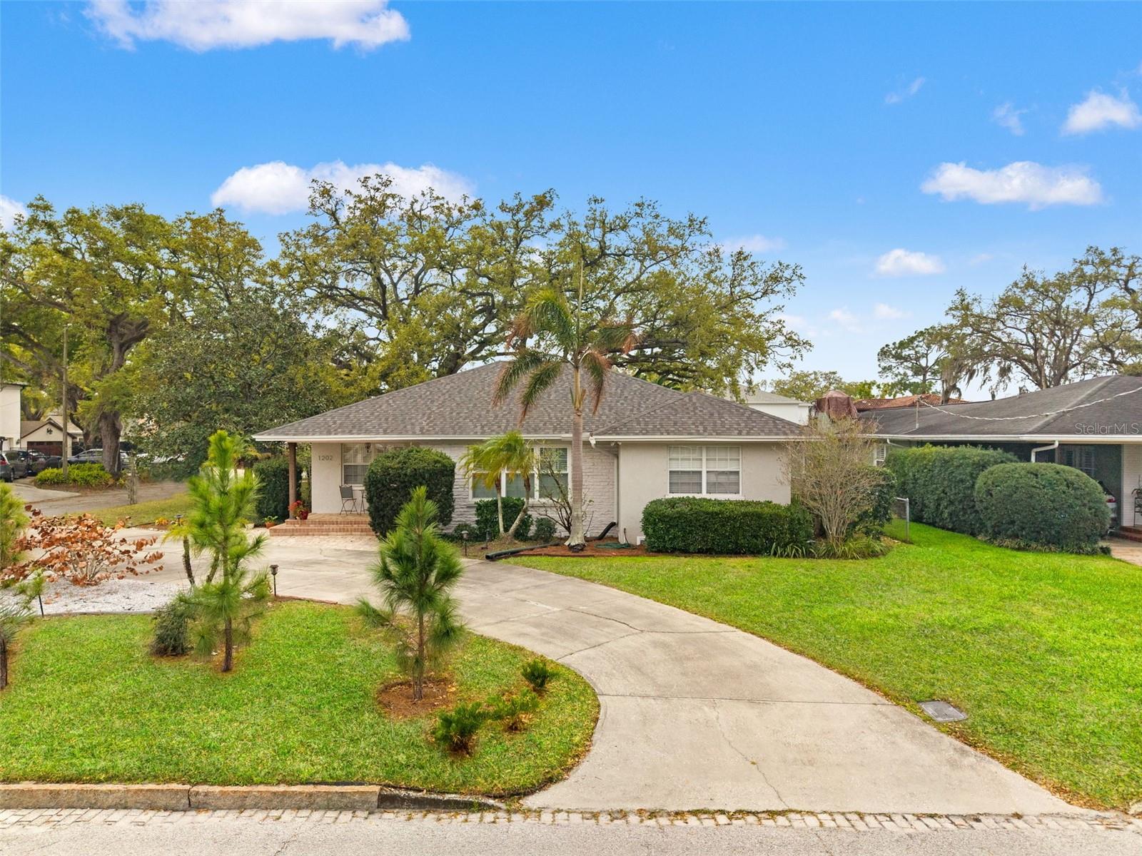 RIVER HEIGHTS - Residential