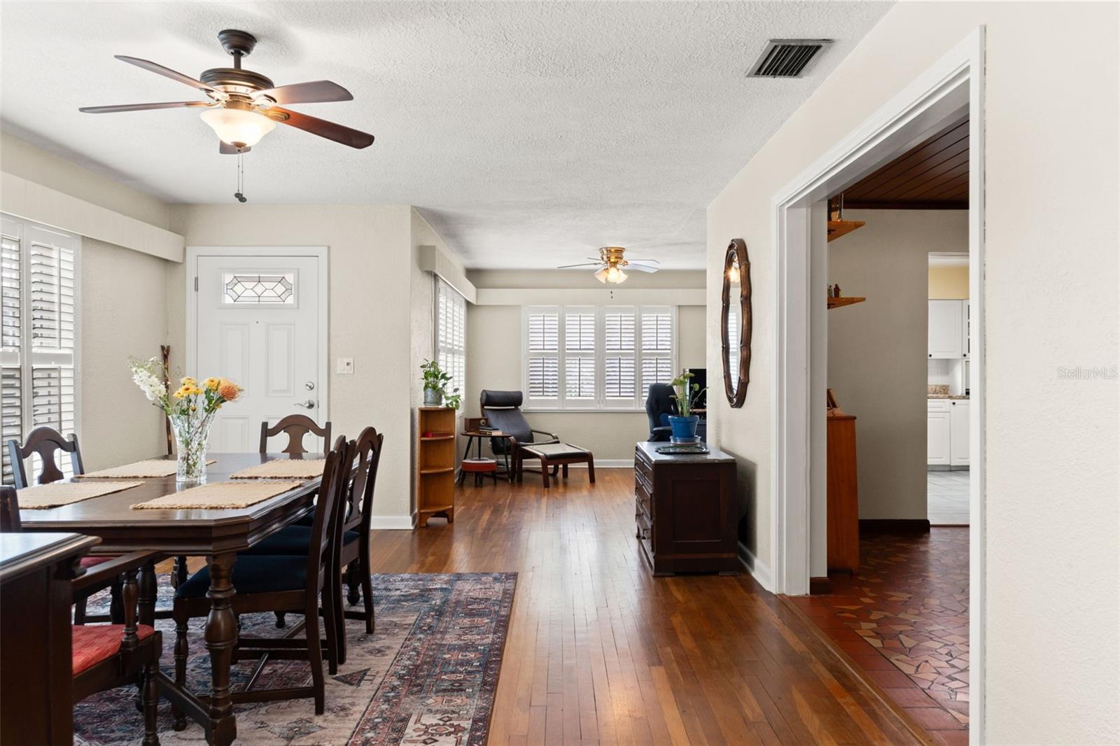 RIVER HEIGHTS - Residential